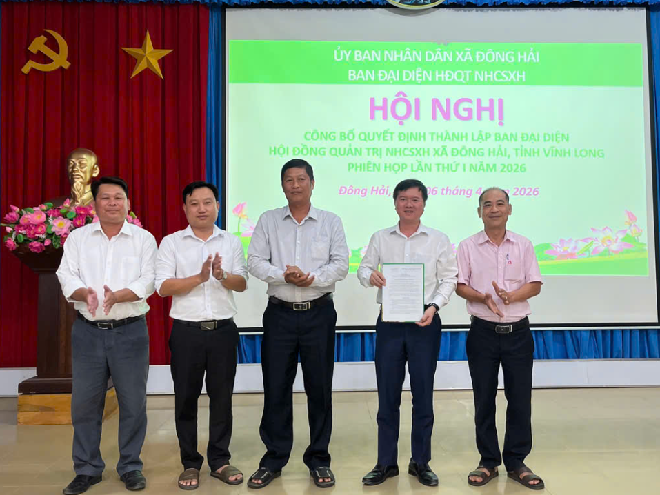 CÔNG BỐ QUYẾT ĐỊNH THÀNH LẬP BAN ĐẠI DIỆN HĐQT NGÂN HÀNG CSXH XÃ ĐÔNG HẢI