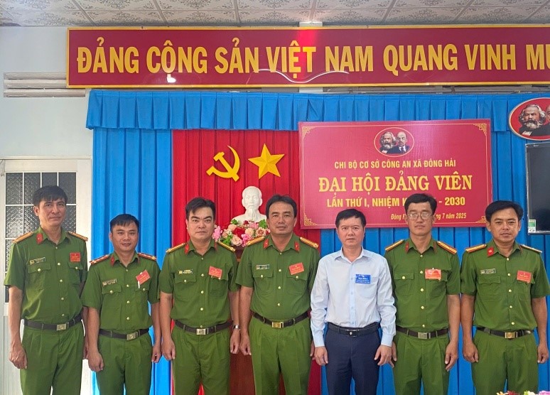 Chi bộ cơ sở Công an xã Đông Hải tổ chức thành công Đại hội Đảng viên lần thứ I, nhiệm kỳ 2025 - 2030